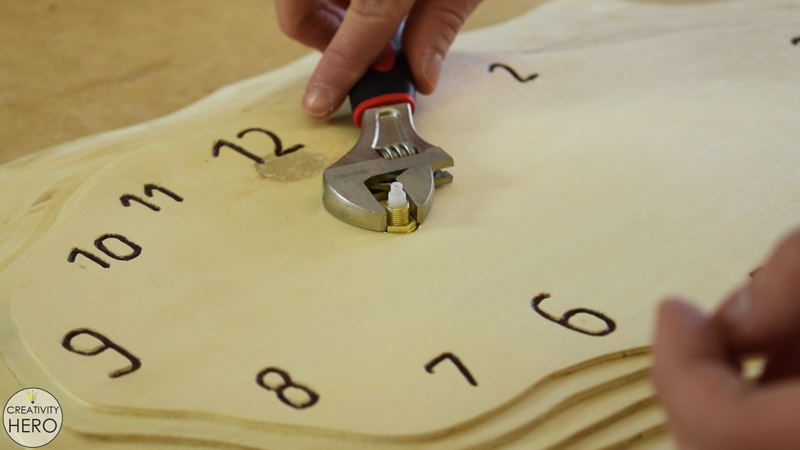 Making a Layered Plywood Wall Clock with a Tree Ring Shape 34 - Instaling the clock mechanism